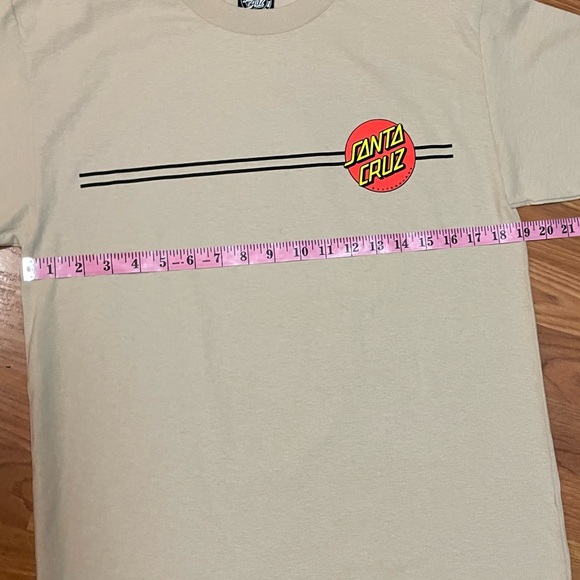 Santa Cruz Classic Dot Regular T-Shirt Cream/Tan/Red/Yellow Skateboarding Medium - Picture 11 of 11